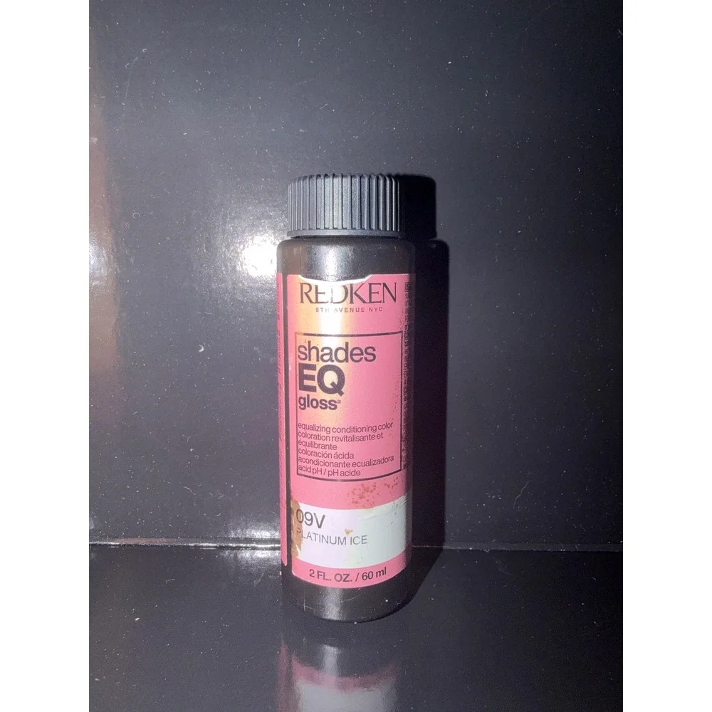 Redken Shades EQ Gloss 9V Platinum Ice Demi-Permanent Hair Color shine
